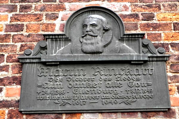 11-nikolai48530082945A-8E7F-A517-C592-B0930489D7F9.jpg